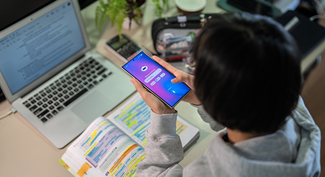Chatbots give a narrow slice of knowledge:Researchers warn of knowledge collapse
